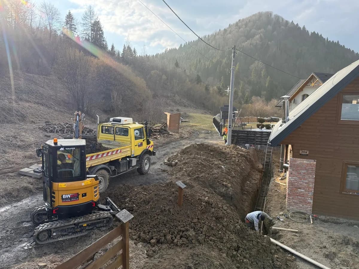 Mur oporowy pod parking i kostka — W trakcie